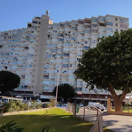 La Torre L11 * Торремолинос